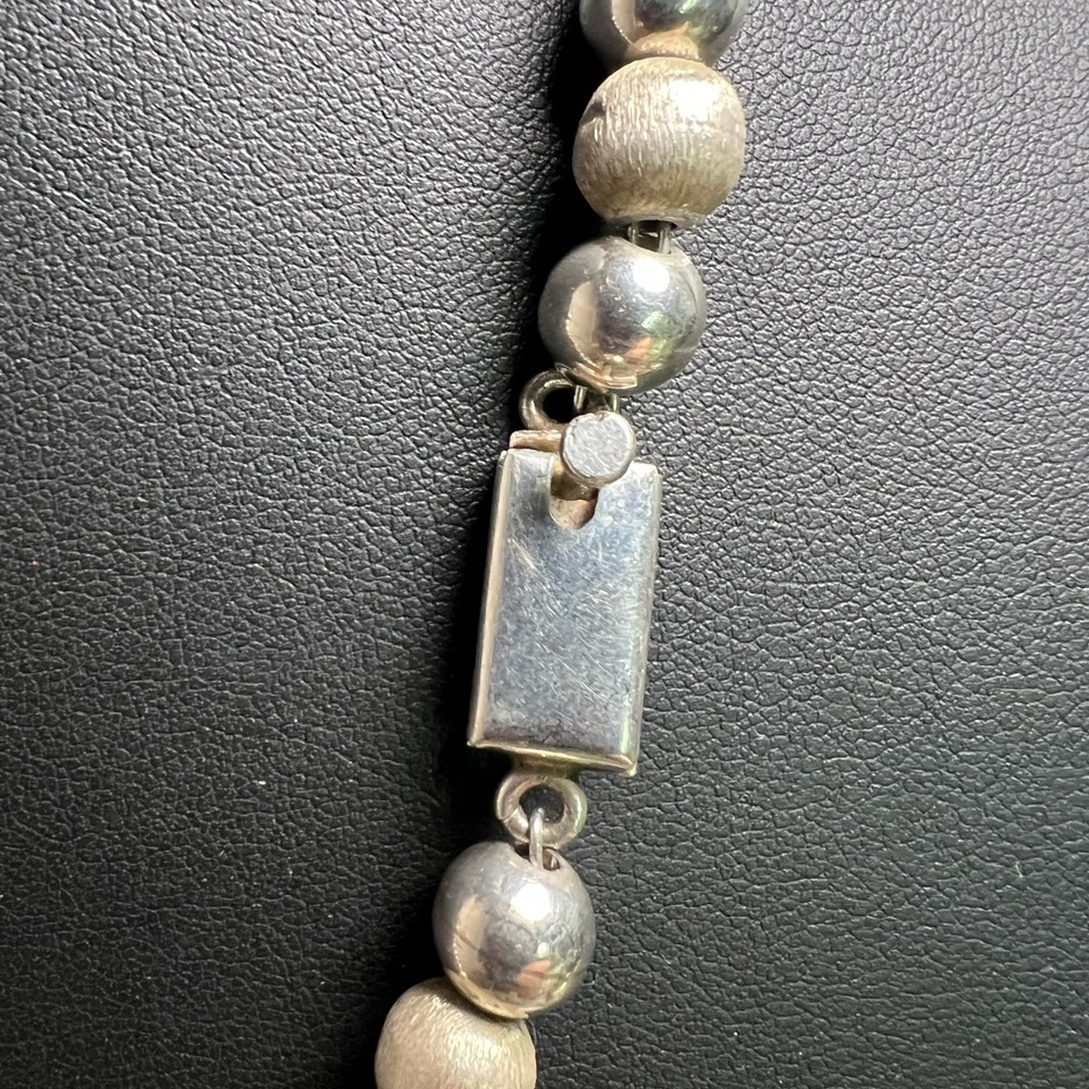 Vintage Taxco Sterling Silver Graduating Bead Necklace 18” D18 - Picture 4 of 5